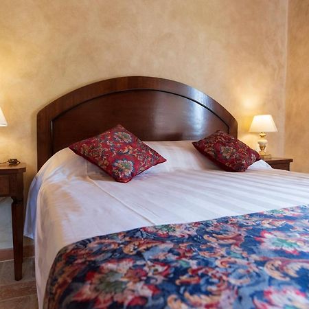 Locanda Di Montegiove Фано Екстериор снимка