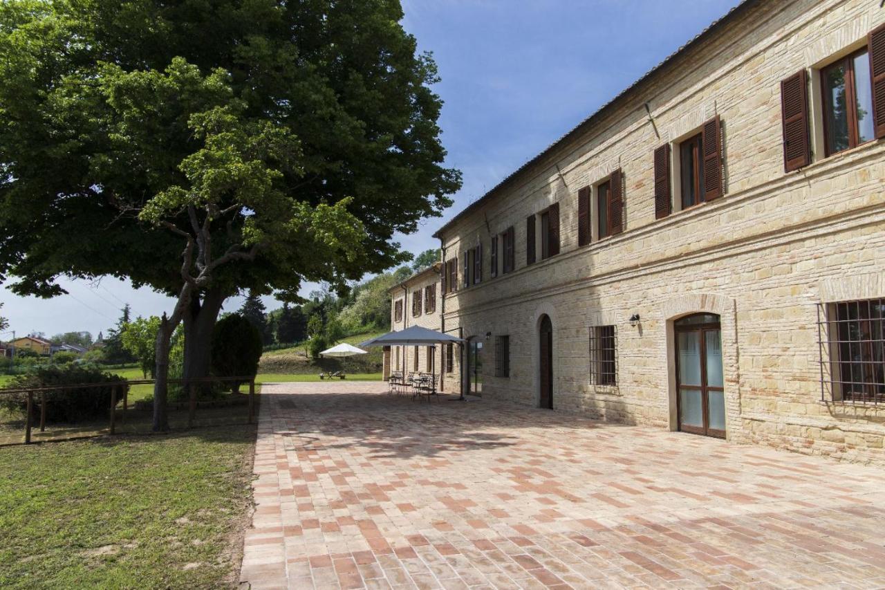Locanda Di Montegiove Фано Екстериор снимка