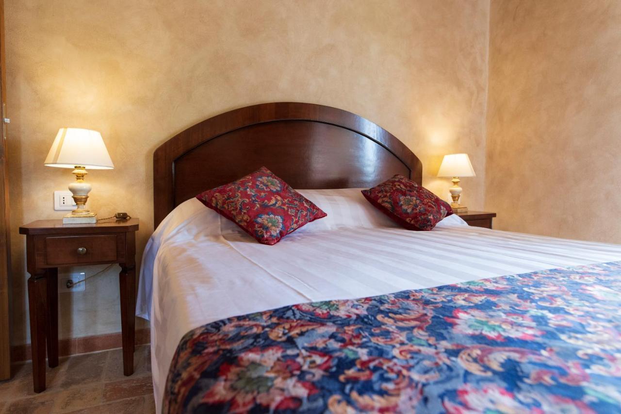 Locanda Di Montegiove Фано Екстериор снимка