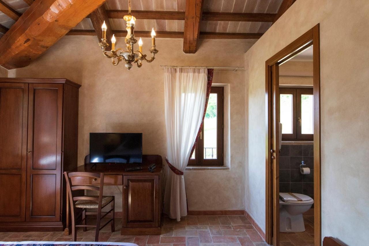 Locanda Di Montegiove Фано Екстериор снимка