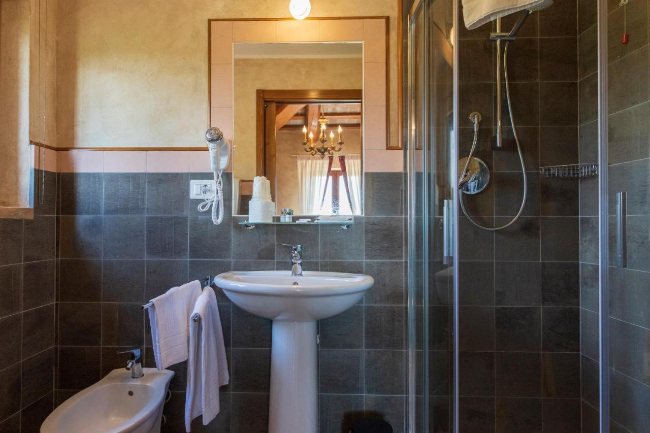 Locanda Di Montegiove Фано Екстериор снимка