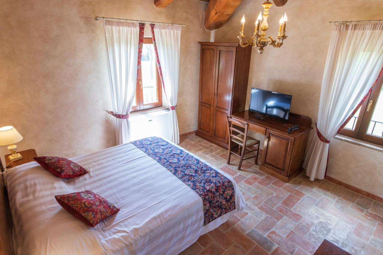 Locanda Di Montegiove Фано Екстериор снимка