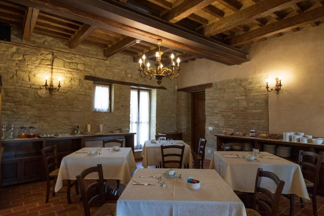 Locanda Di Montegiove Фано Екстериор снимка
