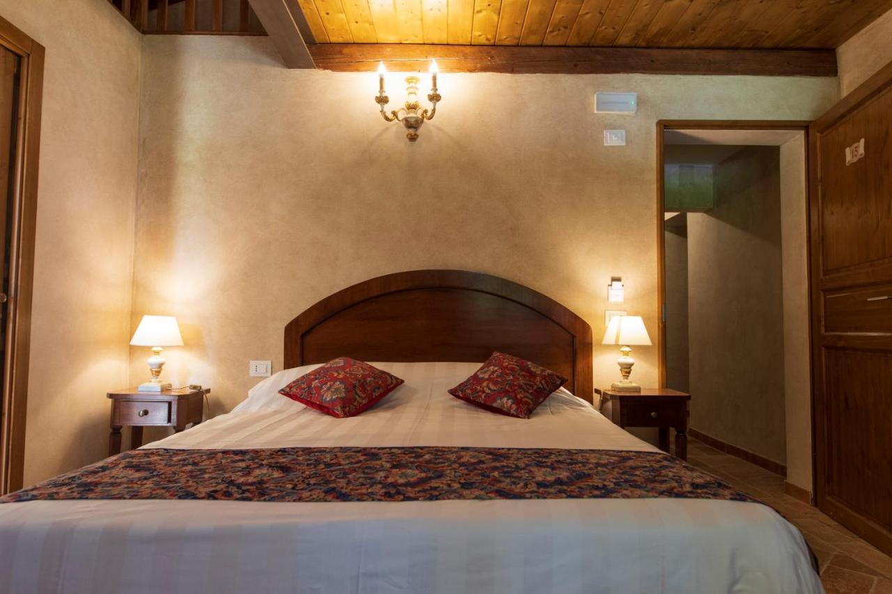 Locanda Di Montegiove Фано Екстериор снимка